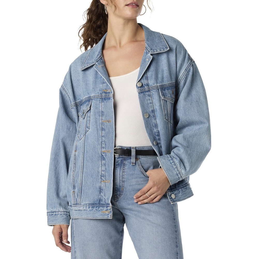 Signature by Levi Strauss Womens Loose Trucker Denim Jean Jacket XL NWT